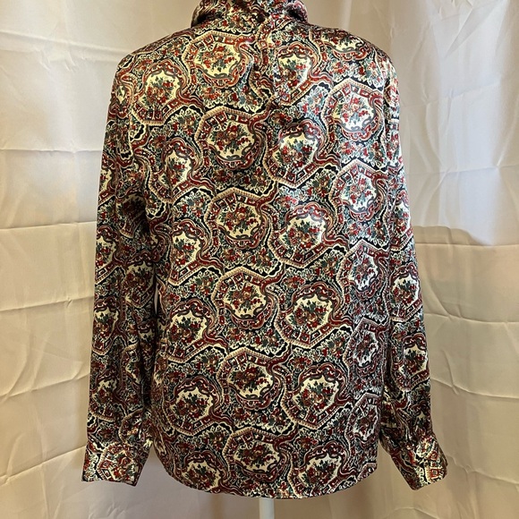 Patterned Long Sleeve Blouse - Picture 2 of 8